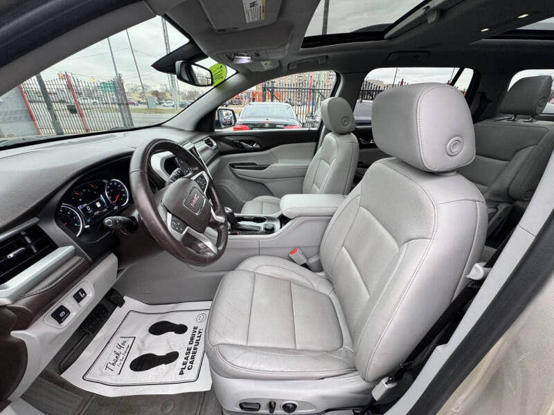 2017 GMC Acadia SLT-1