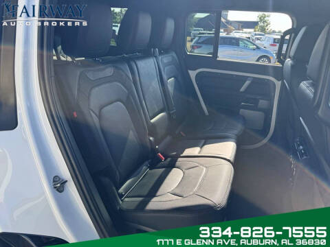 2024 Land Rover Defender 130 P400 X-Dynamic SE