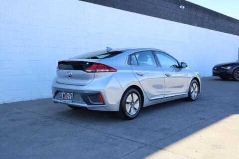 2021 Hyundai Ioniq Hybrid SE