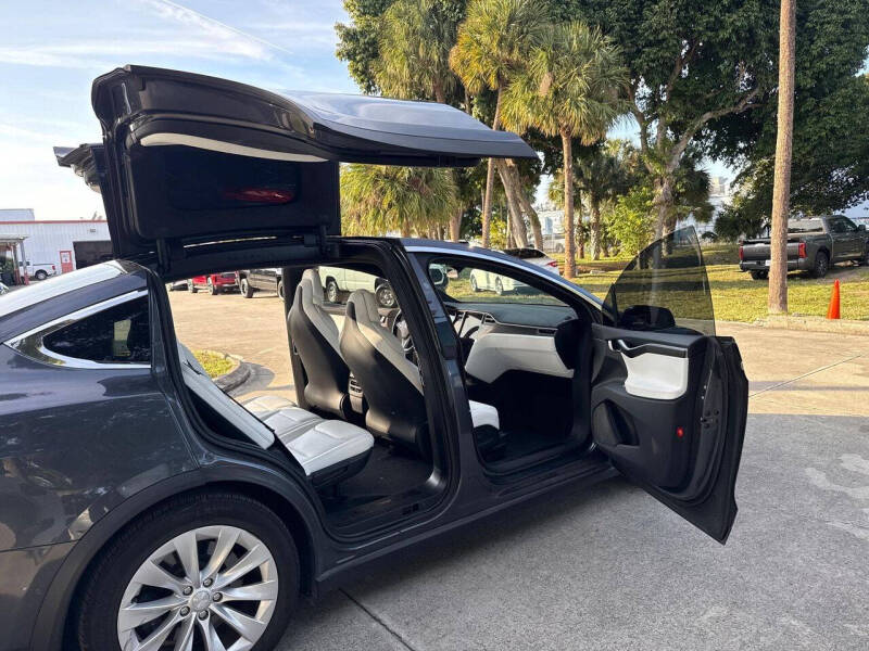 2018 Tesla Model X 75D