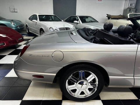 2004 Ford Thunderbird Deluxe