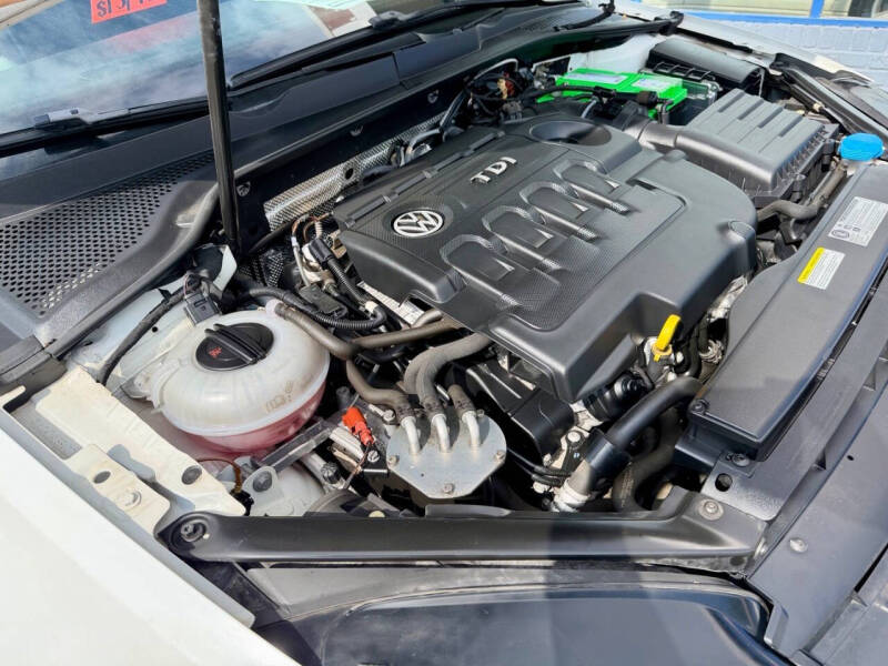 2015 Volkswagen Golf TDI S