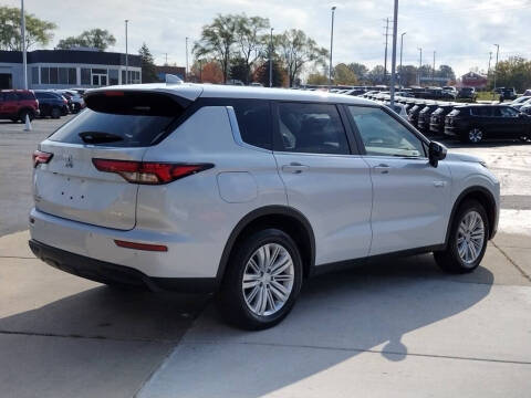 2023 Mitsubishi Outlander PHEV ES