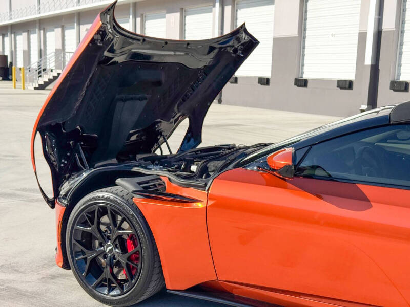2019 Aston Martin DB11 Volante