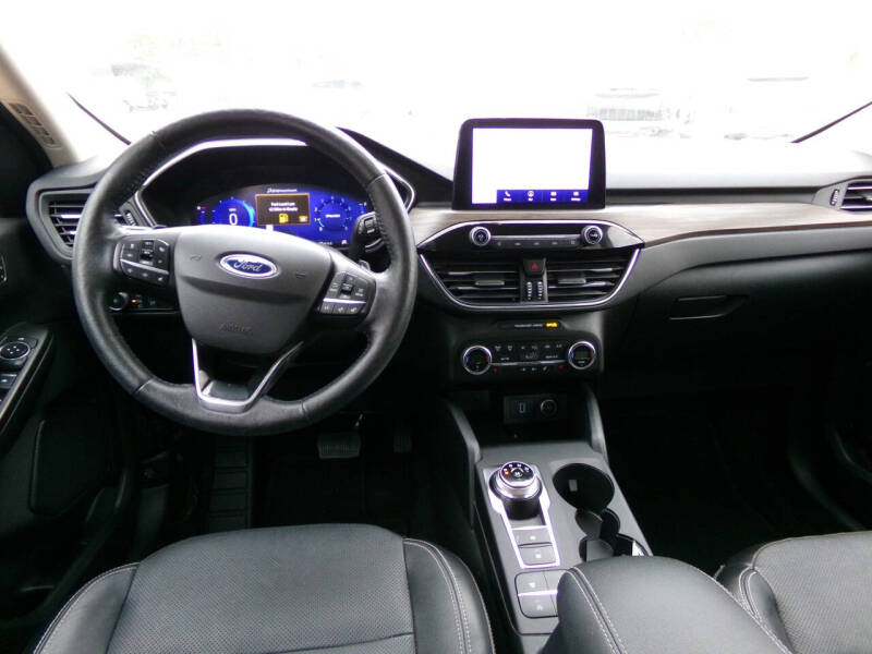 2020 Ford Escape Titanium