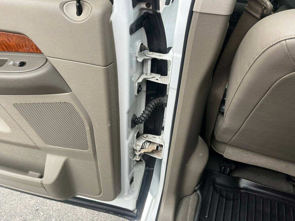 2007 Dodge Ram 3500 34