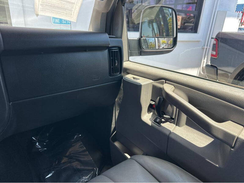 2018 Chevrolet Express 2500