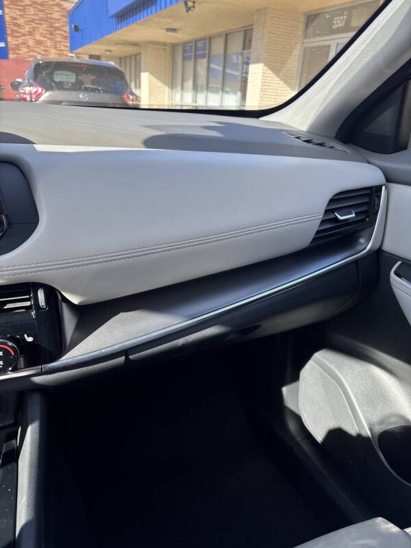 2022 Nissan Rogue SV