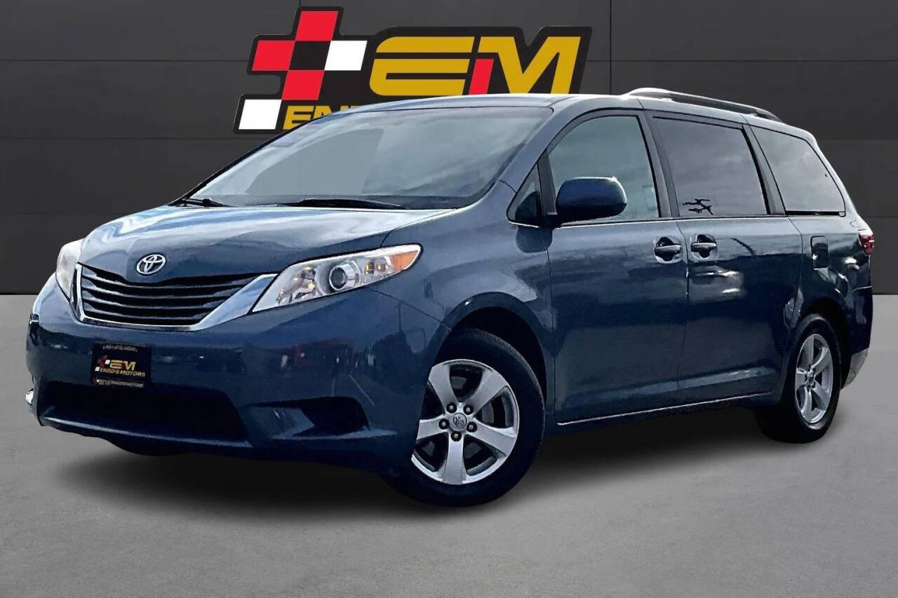 Blue 2017 Toyota Sienna LE 8-Passenger LE 8-Passenger 4dr Mini-Van 1