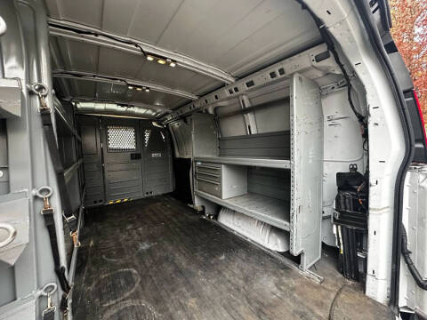 2017 Chevrolet Express 2500