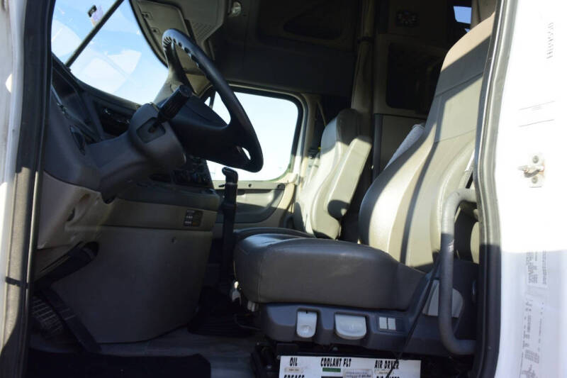 2016 Freightliner Cascadia