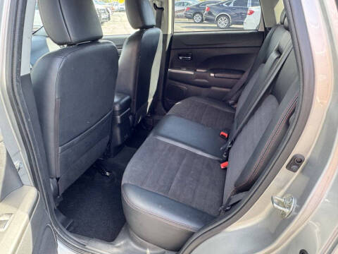 2022 Mitsubishi Outlander Sport ES