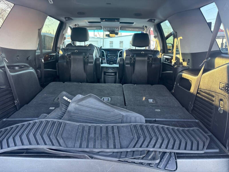 2018 Cadillac Escalade Luxury