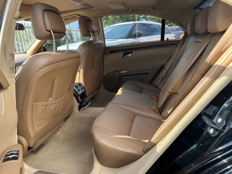 2009 Mercedes-Benz S-Class S 550