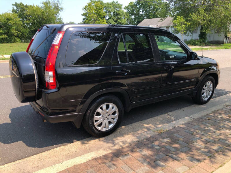 2005 Honda CR-V SE photo 4