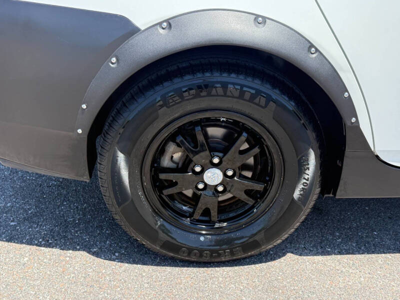 2014 Toyota Prius Three