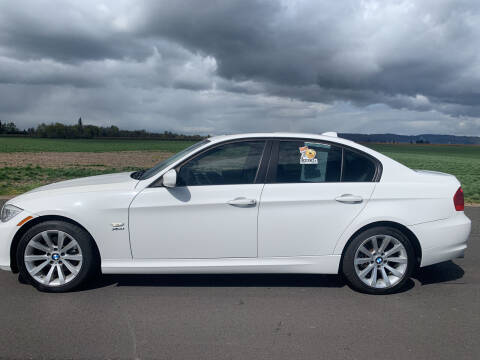 2011 BMW 3 Series for sale at M AND S CAR SALES LLC in Independence OR