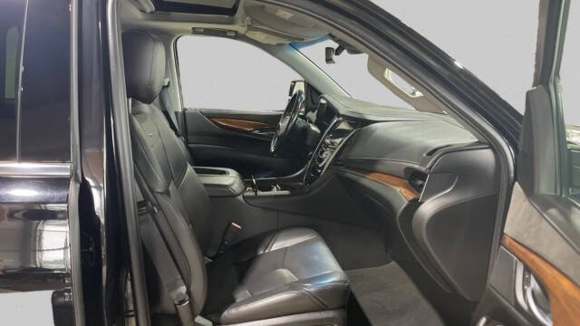 2019 Cadillac Escalade Luxury