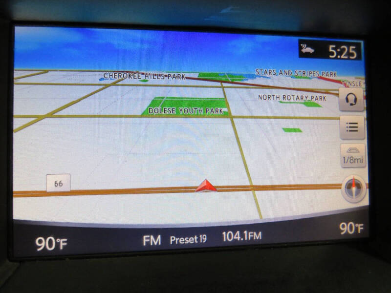 2018 Nissan Pathfinder SL