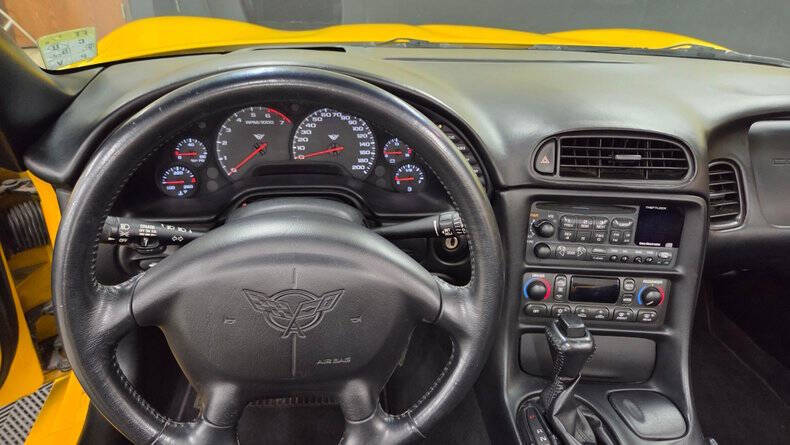 2004 Chevrolet Corvette