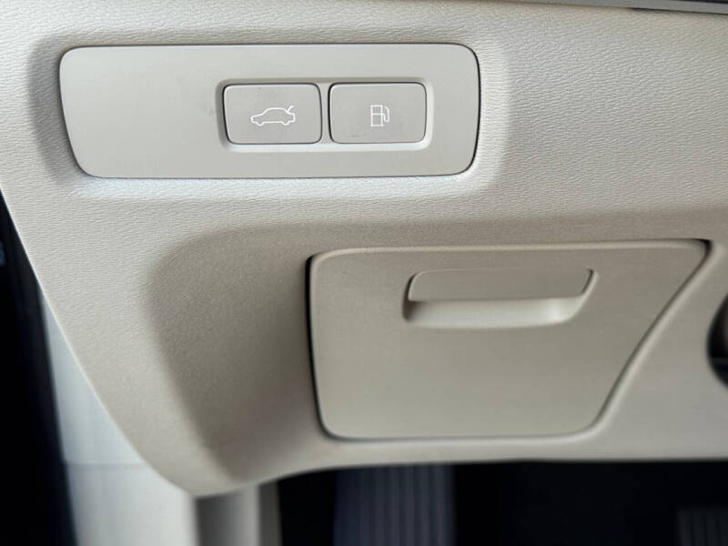 2024 Volvo S90 Recharge T8 Ultimate