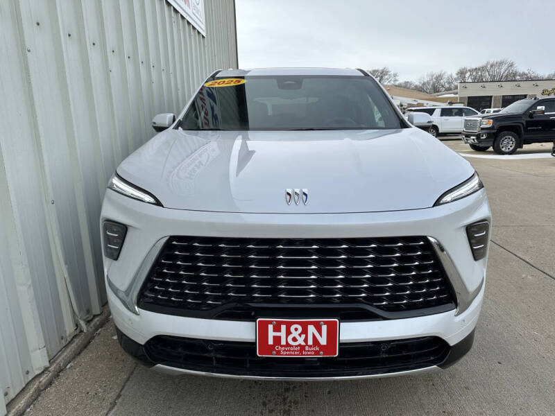 2025 Buick Enclave Avenir