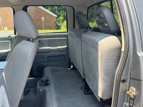 2006 Dodge Dakota SLT