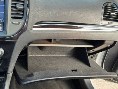 2023 Chrysler 300 S V6