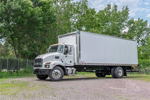 2021 Mack MD6