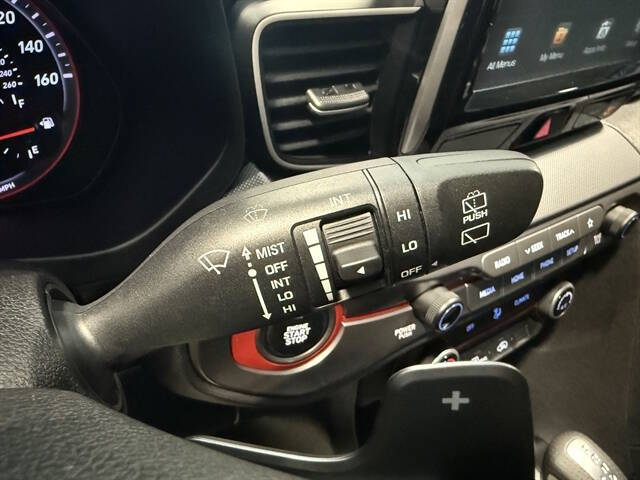 2021 Hyundai Veloster