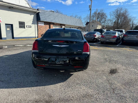 2019 Chrysler 300 Touring