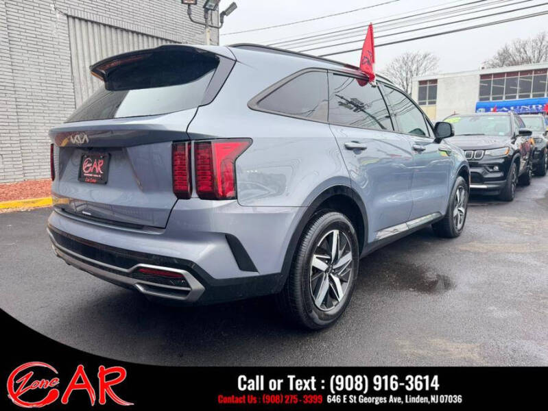 2023 Kia Sorento S