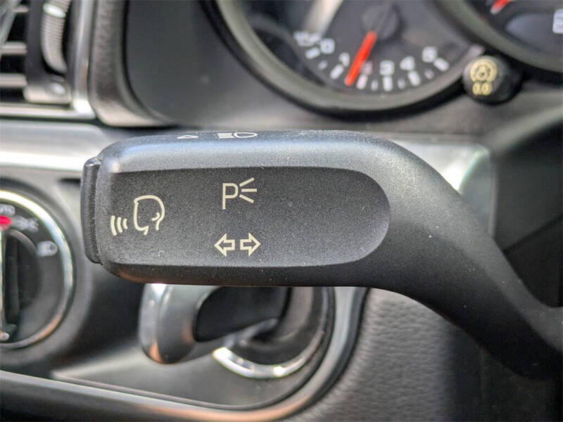 2019 Porsche 911 Carrera