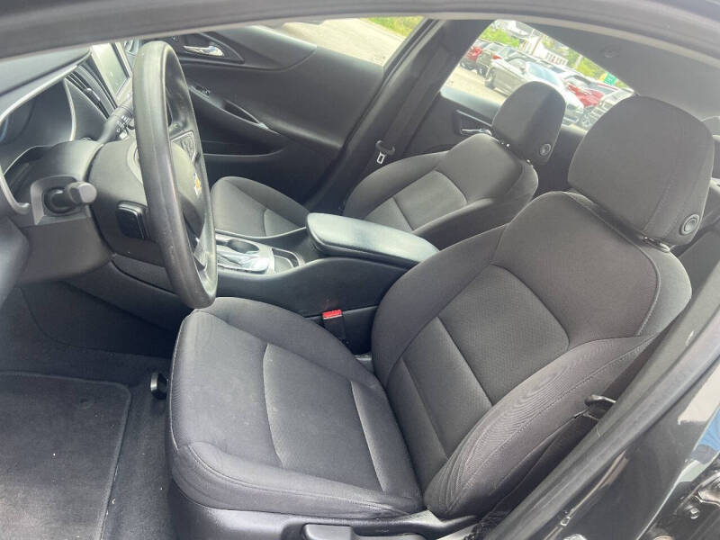 2017 Chevrolet Malibu LS