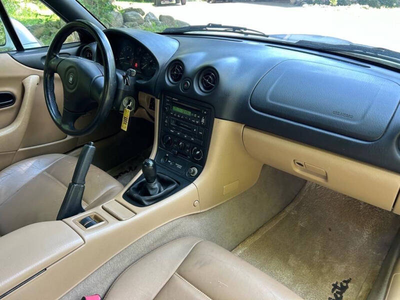 2000 Mazda MX-5 Miata