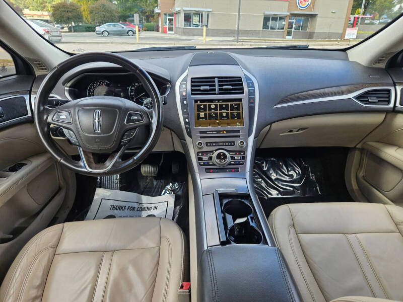 2017 Lincoln MKZ Select
