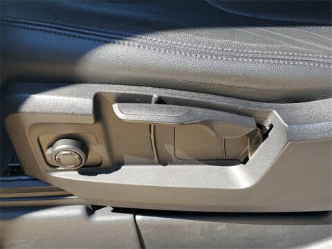 2024 Land Rover Defender 90 P300 S