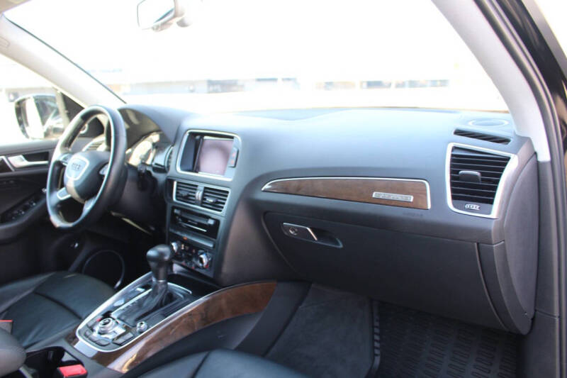 2016 Audi Q5 2.0T quattro Premium Plus