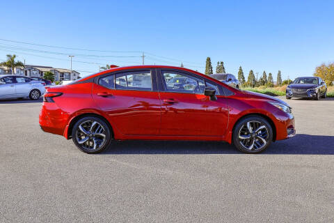 2025 Nissan Versa SR