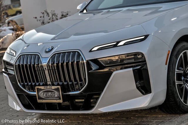 2025 BMW 7 Series 740i xDrive