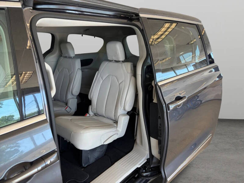 2017 Chrysler Pacifica