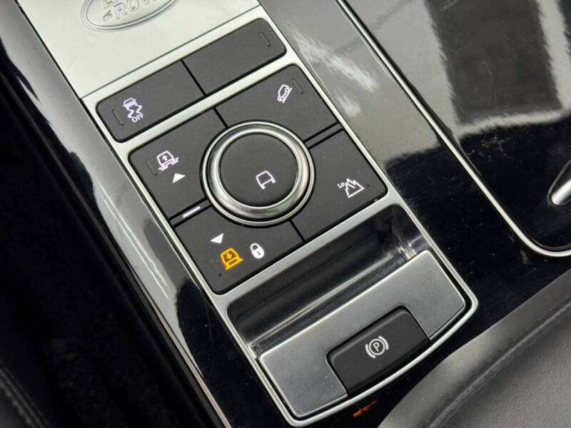 2021 Land Rover Range Rover P525 HSE Westminster Edition