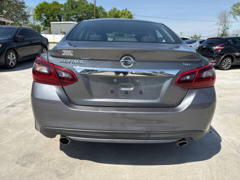 2017 Nissan Altima 2.5 SR