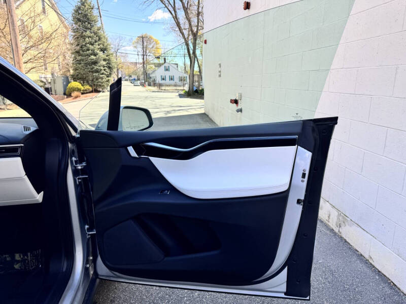 2017 Tesla Model X 100D