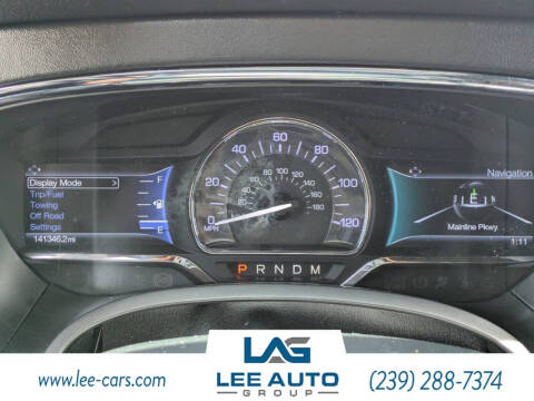 2017 Lincoln Navigator Select