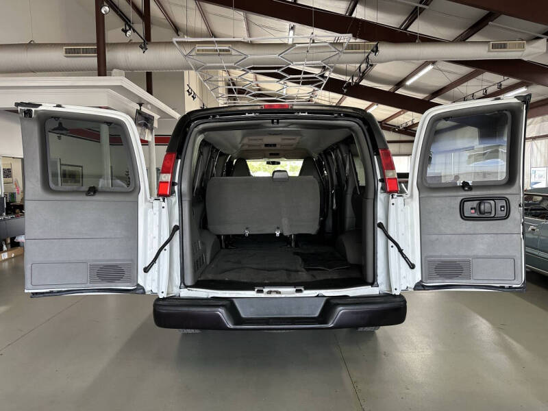 2017 Chevrolet Express LS 2500