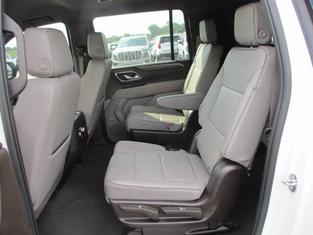 2023 GMC Yukon XL SLT