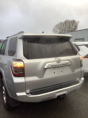 2024 Toyota 4Runner SR5