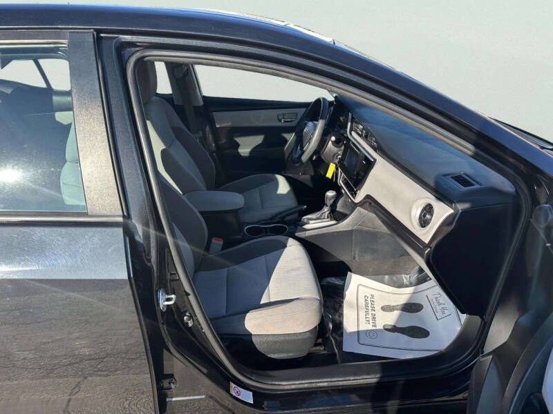 2017 Toyota Corolla LE