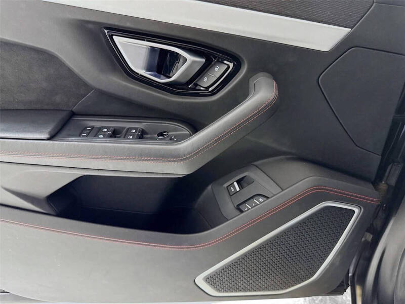 2020 Lamborghini Urus